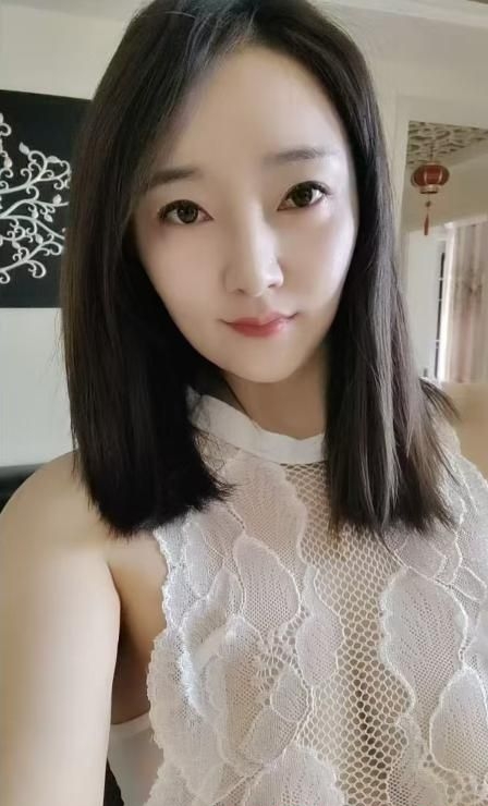 清纯服务闷骚女 2
