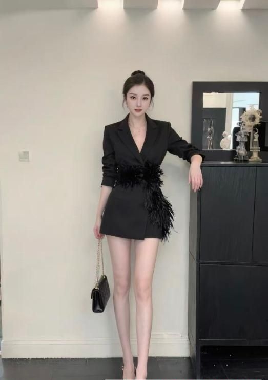 极品长腿大胸美女 2