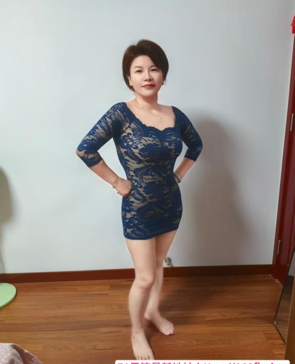 平乐园风骚韵味少妇 2
