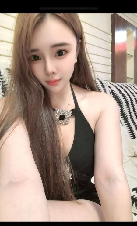 肤白巨乳瑜伽御姐娜娜 2
