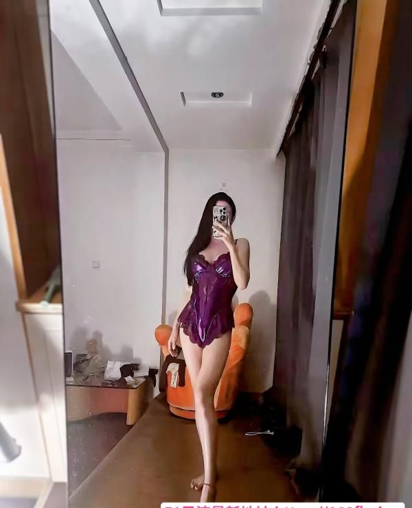 东站颜控大长腿佳佳 3