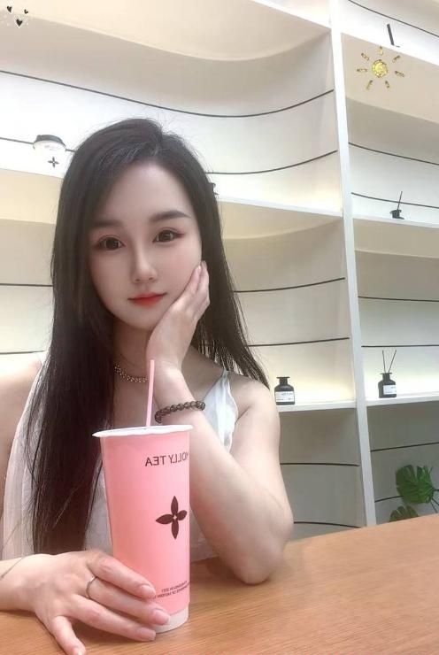 甜美热情颜值靓妹 3