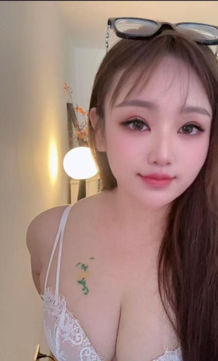 大奶易高潮小甜甜 3