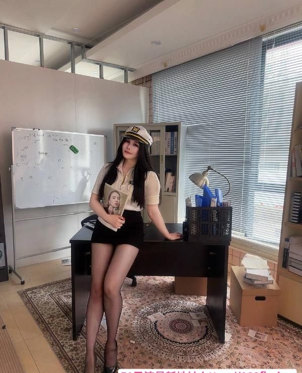 完美身材大胸颜值老师 3