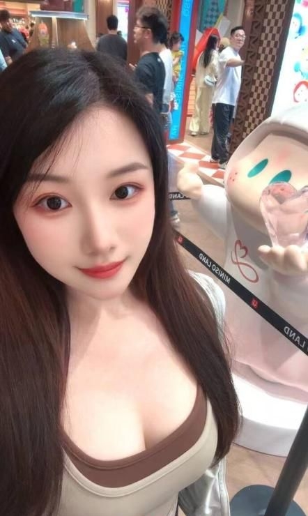 体验御姐初晚 4