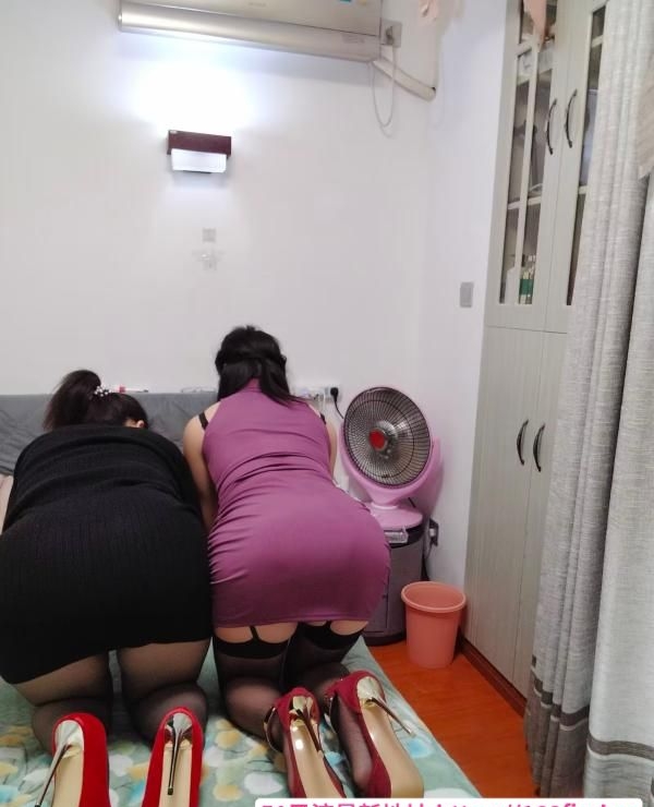三通sm贱母狗 4