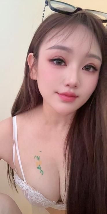 大奶易高潮小甜甜 4