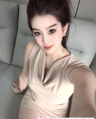 南开维吾尔族古丽娜扎