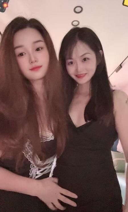 性价比双飞口爆姐妹 4