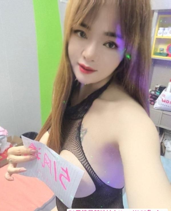 龙华妩媚美人 1