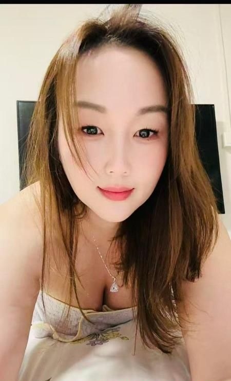 徐汇丰满大胸少妇 1