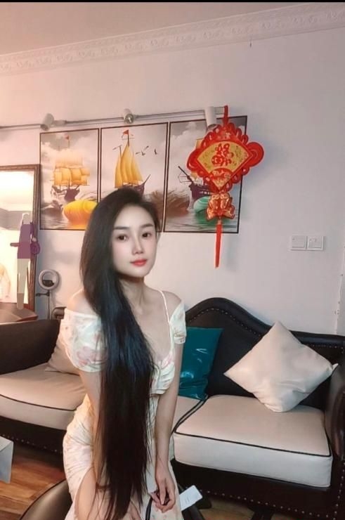 普陀骚货双飞姐妹花 4