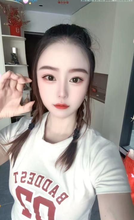 芜湖喷水小姐姐 1