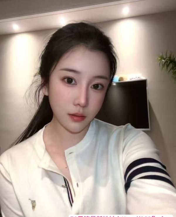 秦淮小姐姐服务系 1