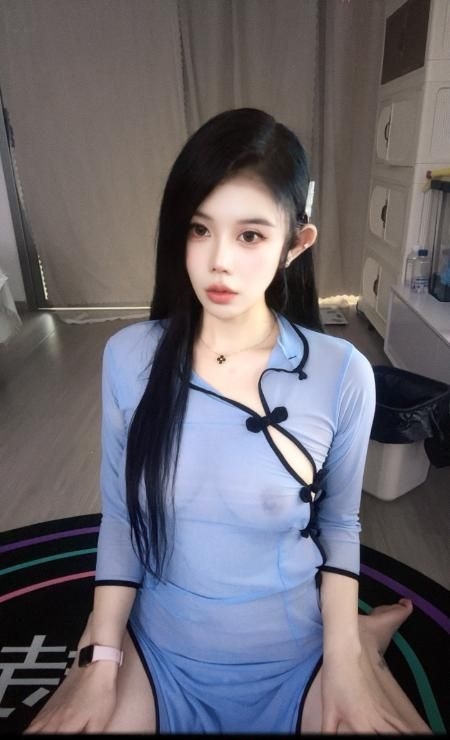 肤白粉嫩多水妹子 3