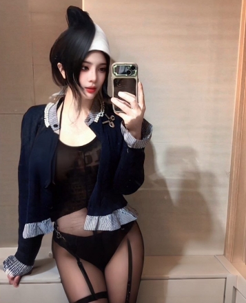 身材棒棒的美女老师 1