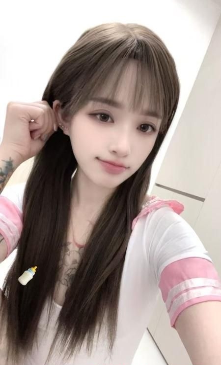 锦江精神小妹 1