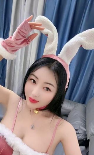 人妻露露