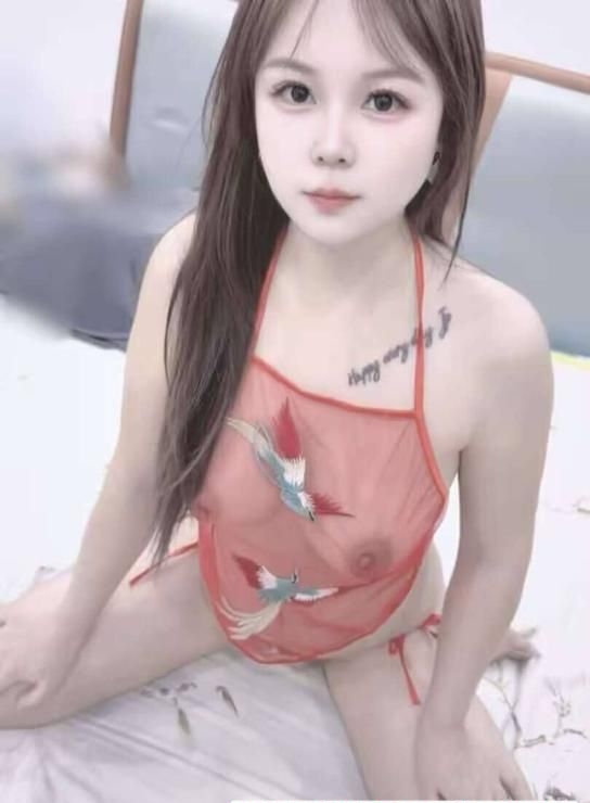 爆操馒头逼小炮架 2