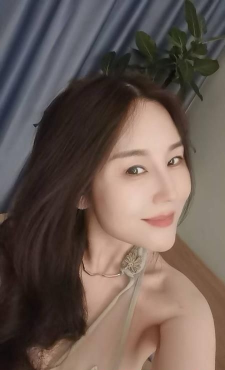 三通吃精老板娘 2