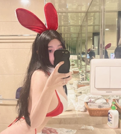 身材棒棒的美女老师 3