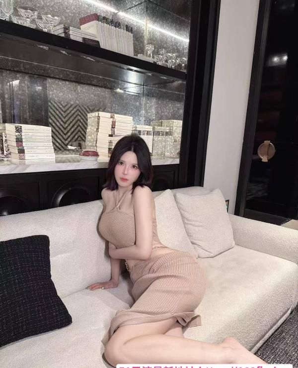 颜射长腿SM漫漫 2