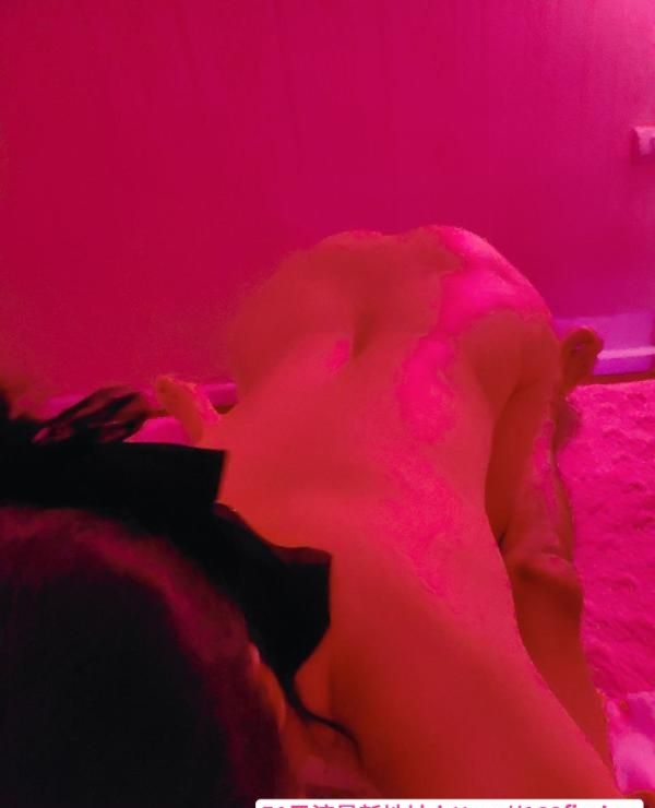 后入大臀熟女 3