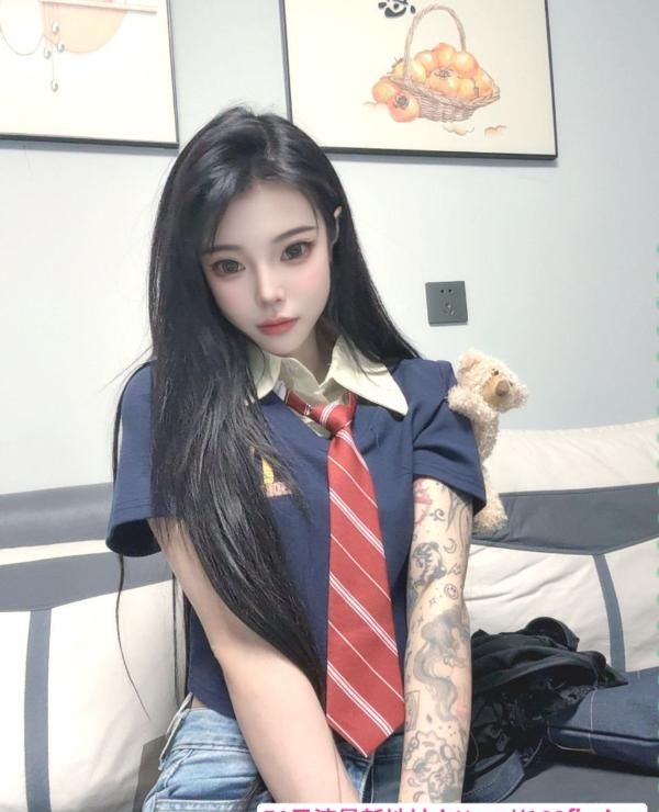 精神小妹夏夏 4