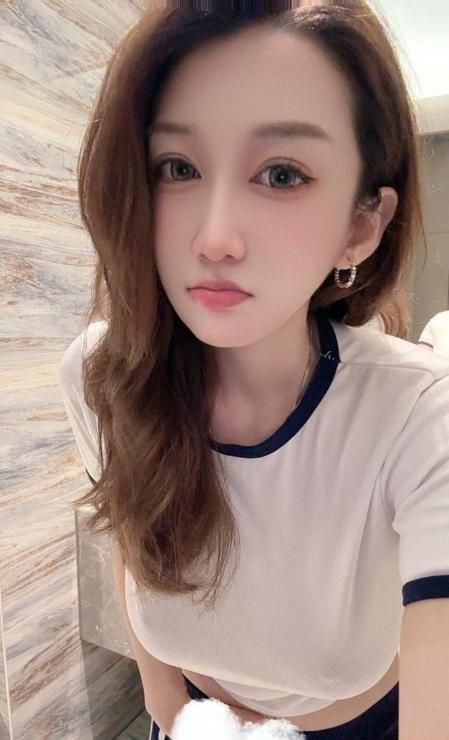 天河绝魅诱惑晚柠 1