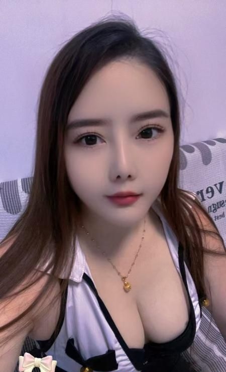 大胸服务小少妇 1