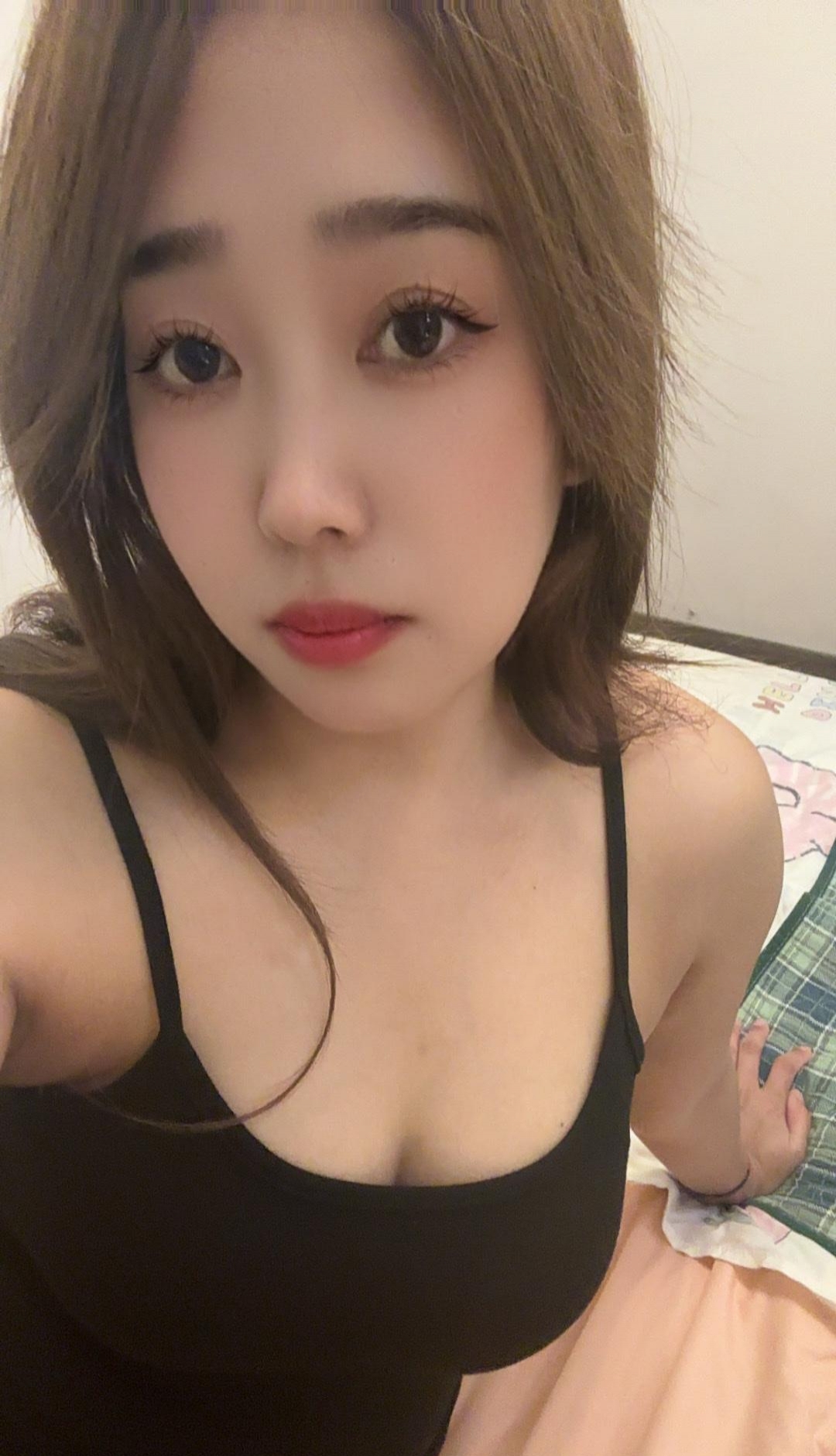 奉贤区可爱姎婷 2