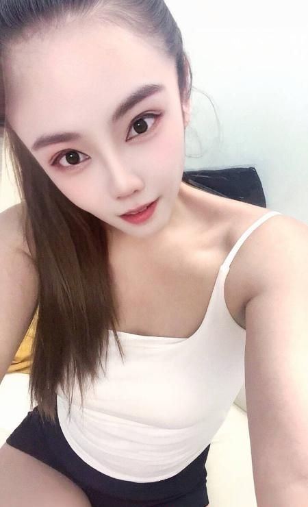 三通巨乳肥臀娜娜 4