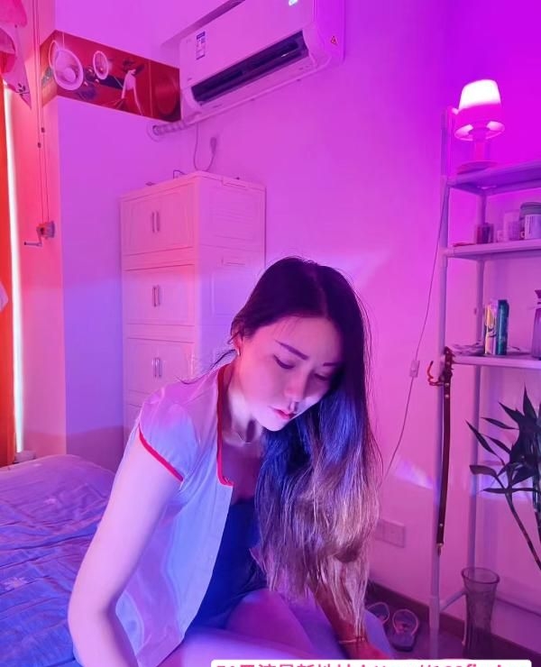 国庆快乐长腿少妇 1