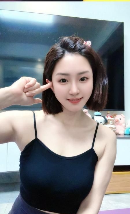 女友般大胸美女 2