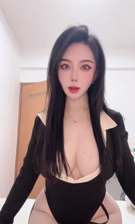 福田性感大奶秋秋 4