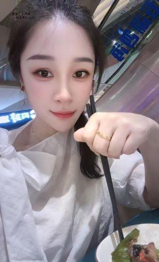 上城婷婷