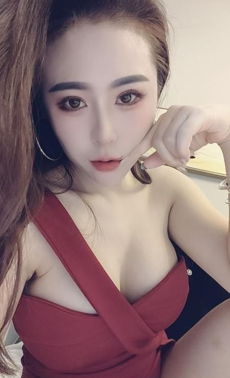 双飞姐妹大奈 1