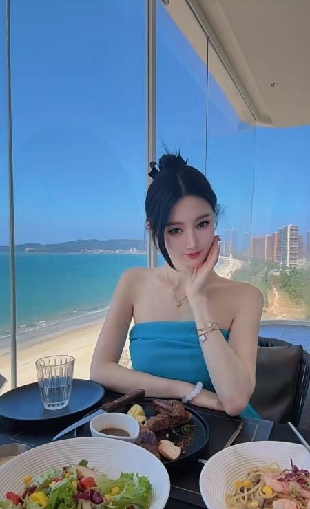 福田肤白貌美水玲珑 1