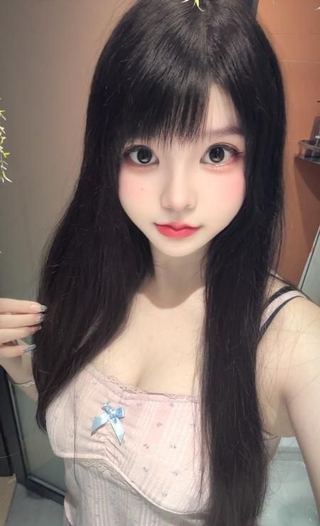坂田女友闹闹