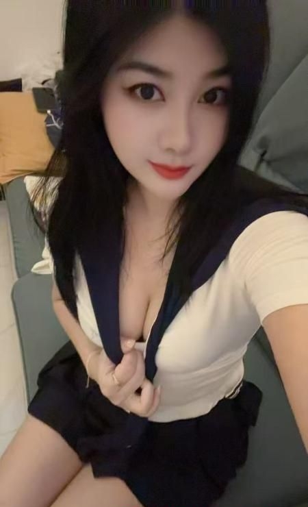 龙华大奶萌萌 2