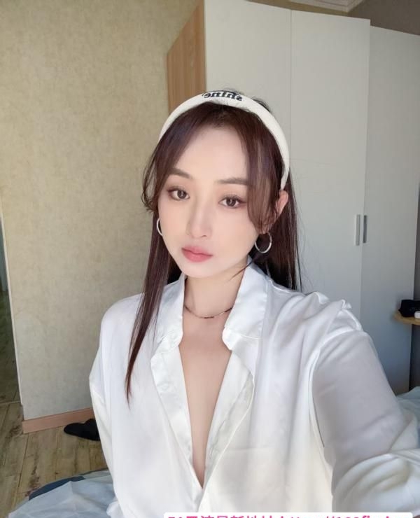 小丽颖女友感爆棚 2