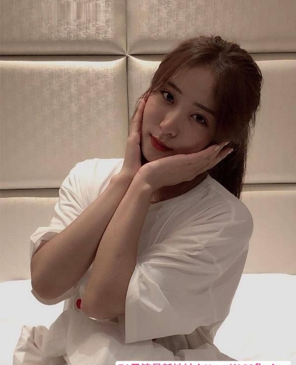 长腿细腰制服骚货 2