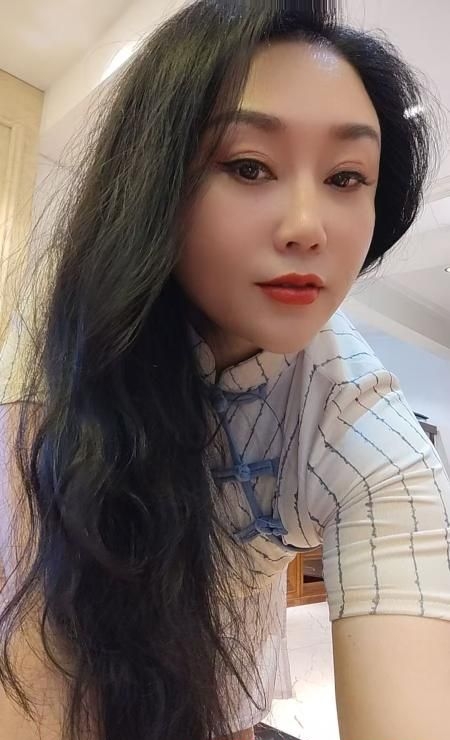 潮喷毒龙骚货小青 3