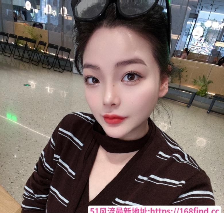 大胸虎牙妹文文 4