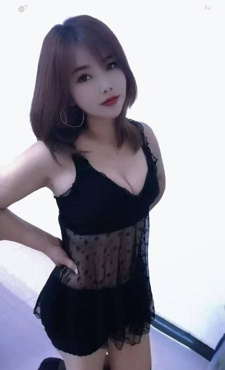 新建丰满性感少妇 1