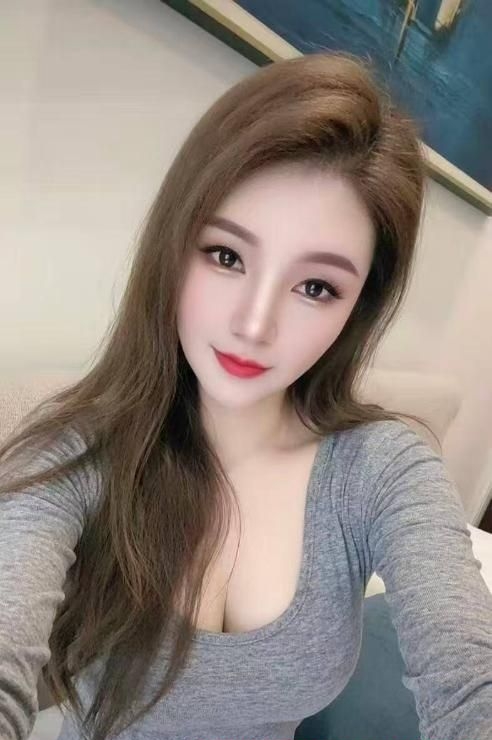 刚下海风骚性感小姐姐 1