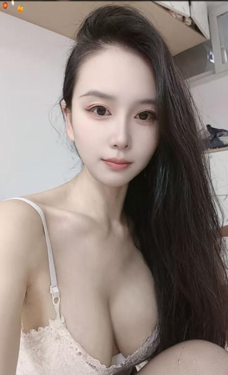 蜀山长腿少妇 1