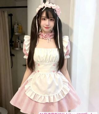 甜美颜值二次元嫩妹