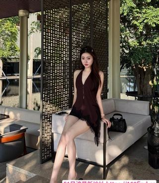 秦淮中项妹妹