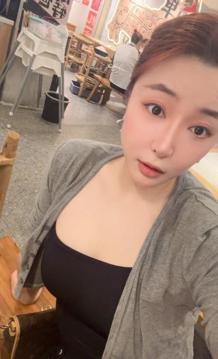 雯雯小姐姐 1